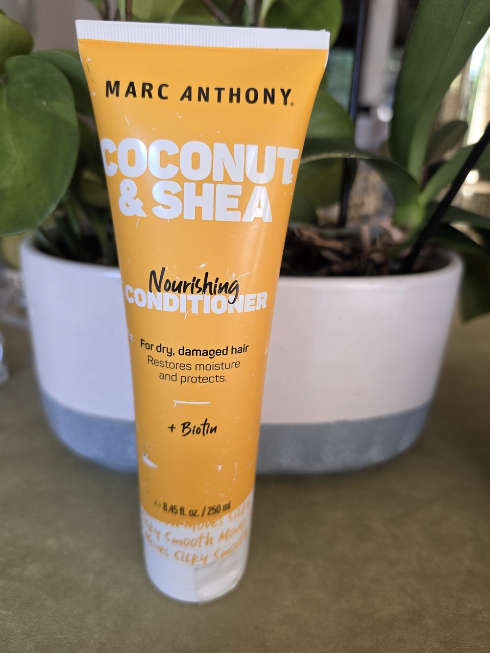 Marc Anthony Coconut & Shea Nourishing Conditioner - Bright Yellow Tube